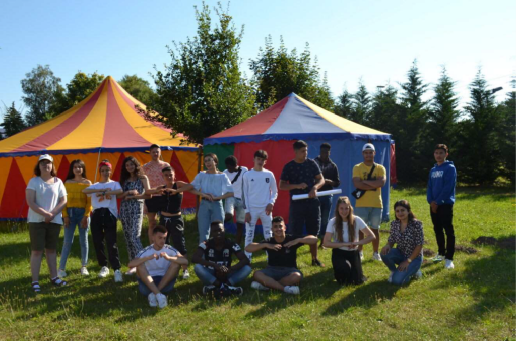 Gruppenfoto auf dem Jugend-Kultur-Camp